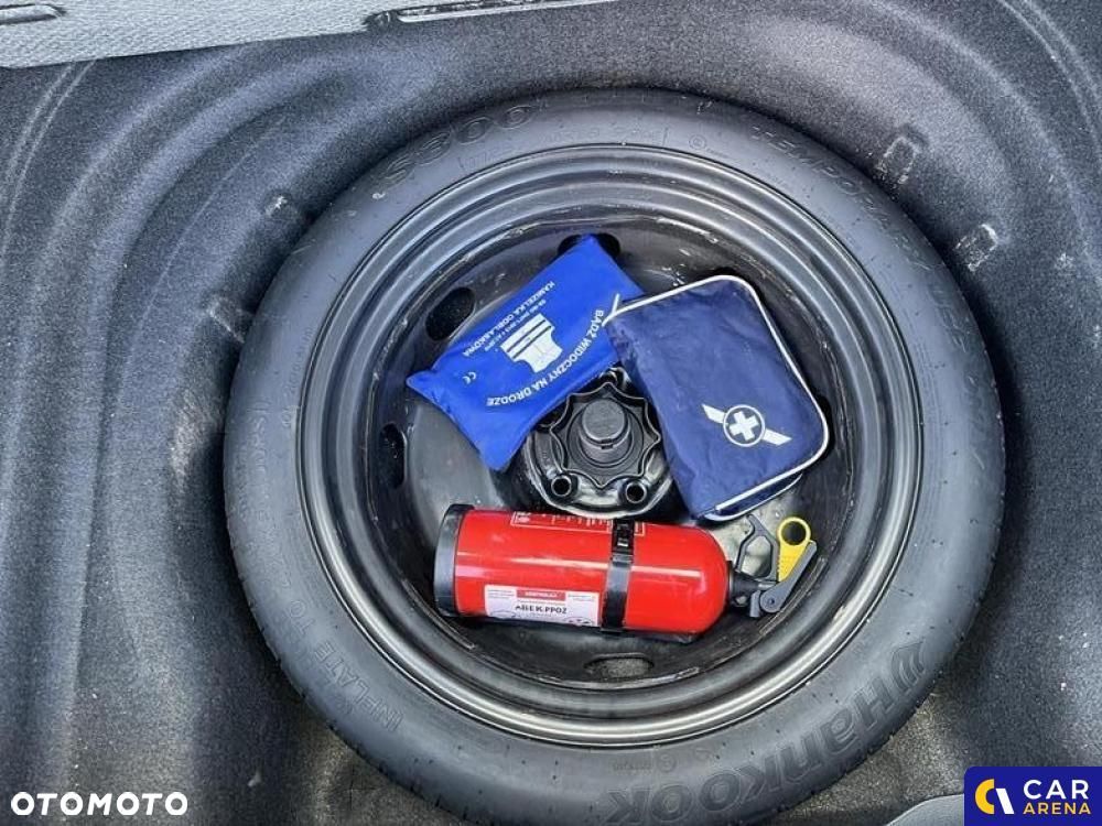 Volkswagen Golf - 28