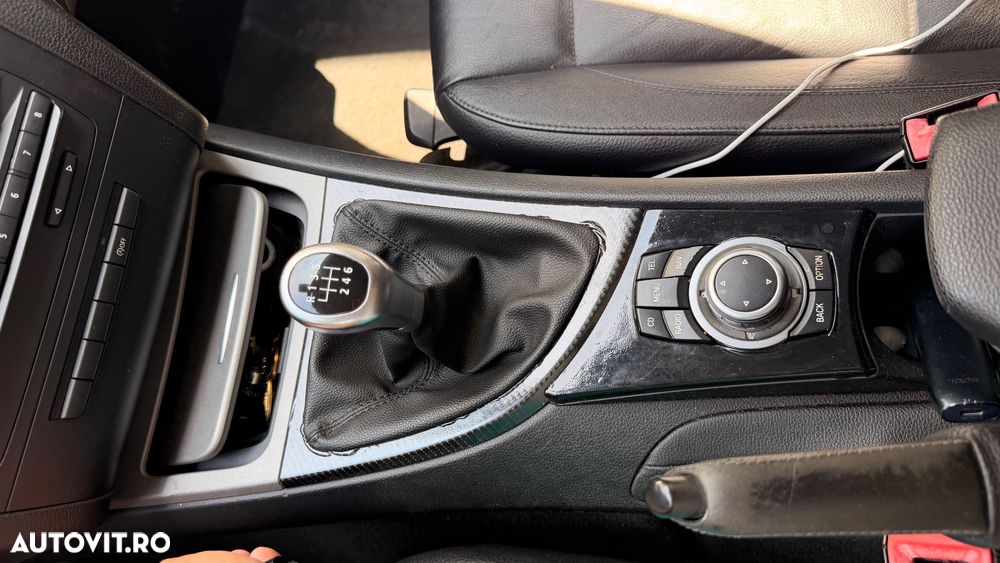 BMW Seria 1 116i - 30