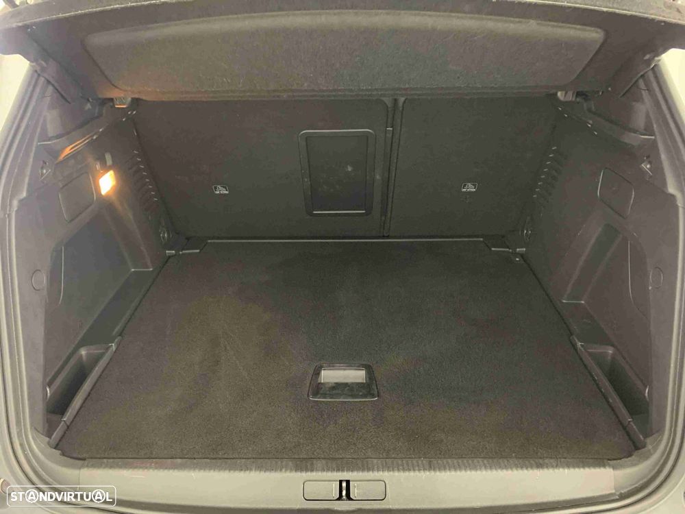 Peugeot 3008 1.2 Hybrid Allure Pack e-DCS6 - 12