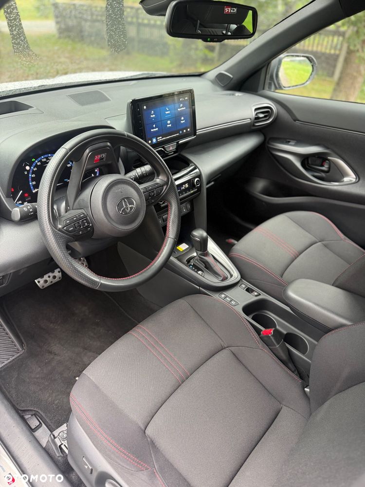 Toyota Yaris Cross 1.5 VVT-i GR Sport - 11