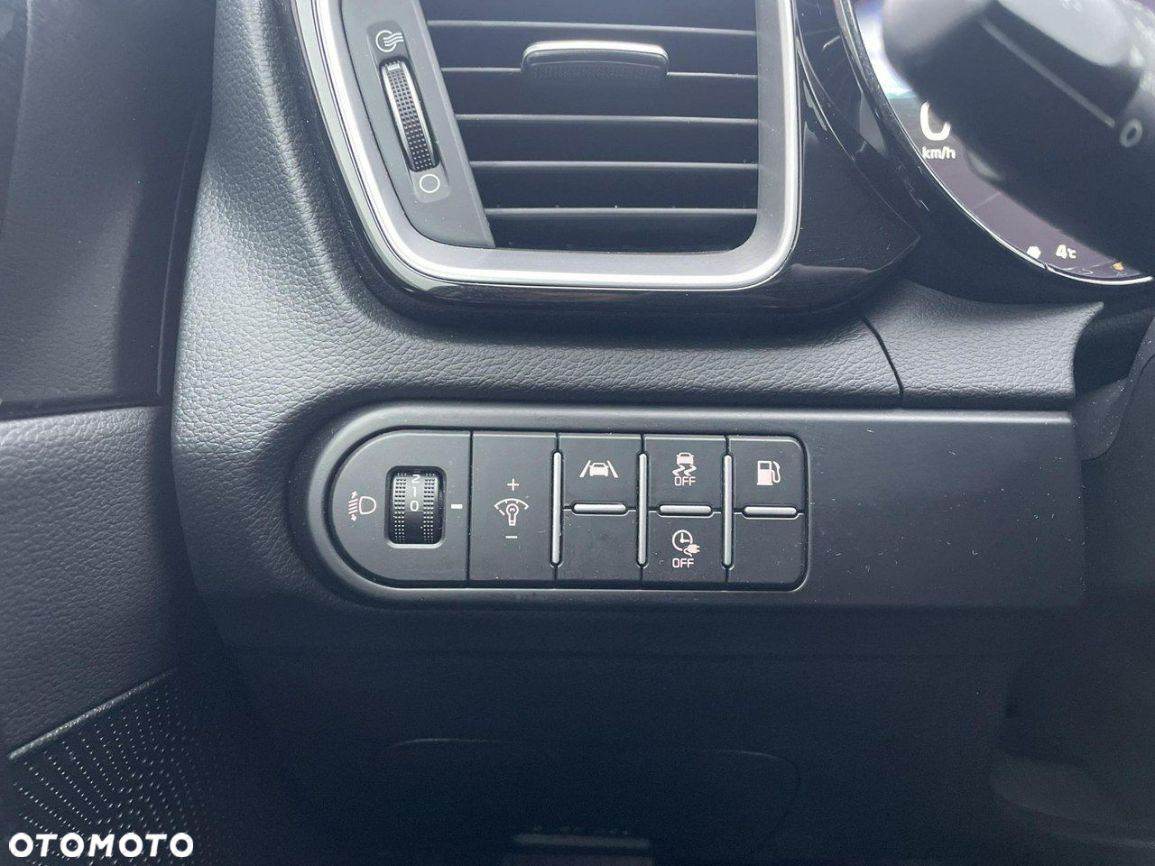 Kia XCeed - 23