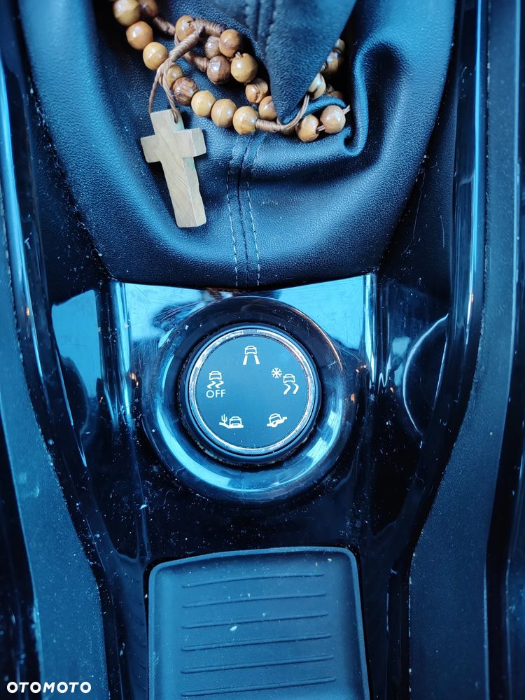 Peugeot 2008 - 4