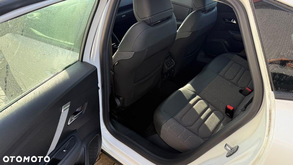 Citroën C4X - 10
