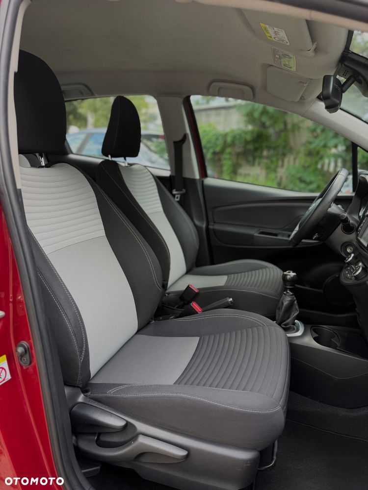 Toyota Yaris 1.5 Dynamic - 38
