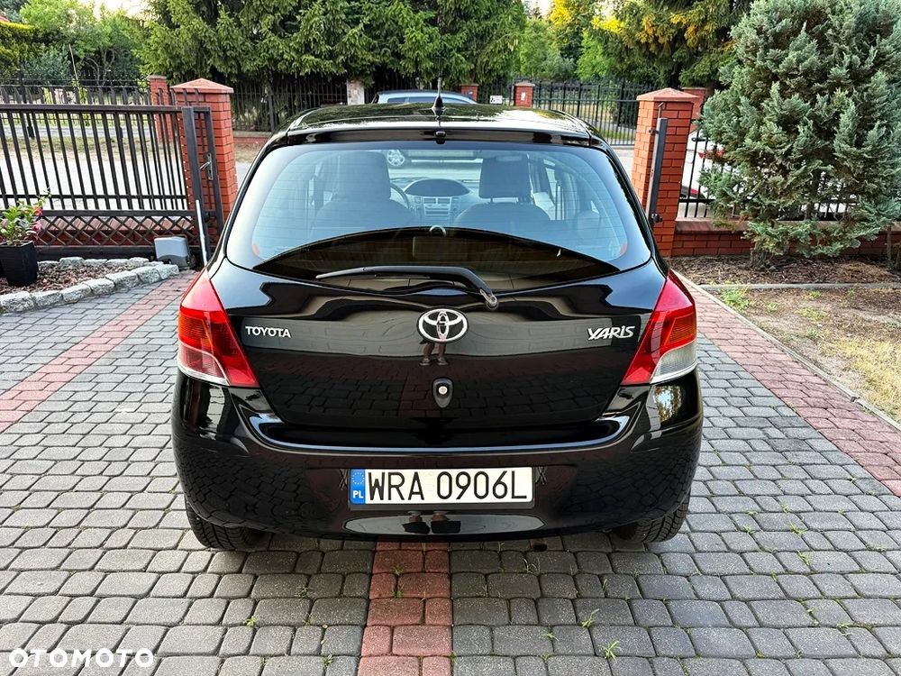 Toyota Yaris 1.33 Luna - 10