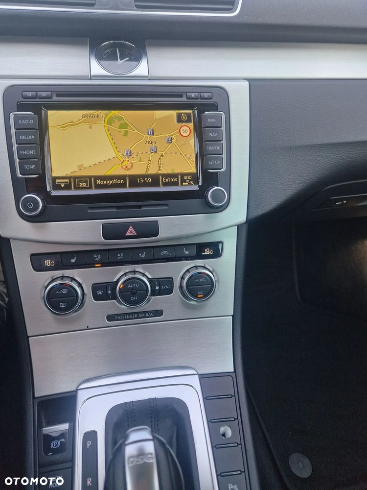 Volkswagen Passat 2.0 TDI 4Mot Highline DSG - 12