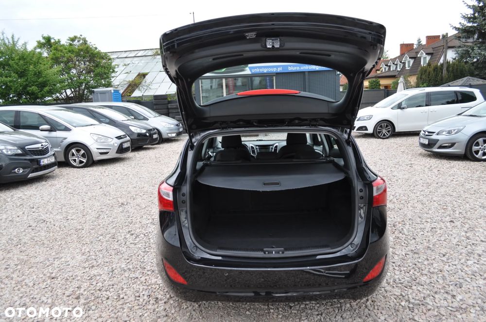 Hyundai i30 i30cw 1.6 Fifa World Cup Edition - 20