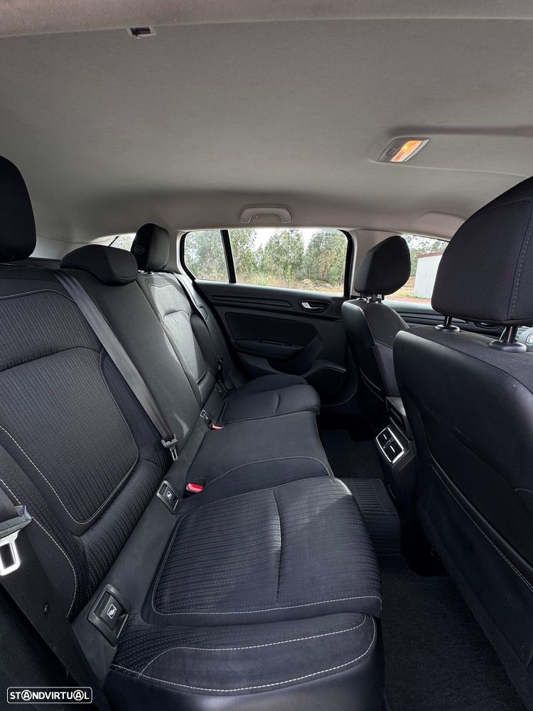 Renault Mégane Sport Tourer ENERGY dCi 110 EDC BUSINESS - 9