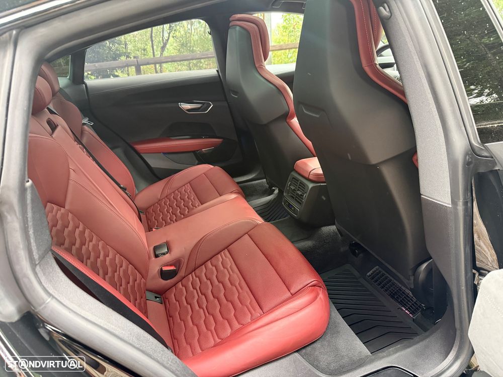 Audi e-tron GT quattro - 10