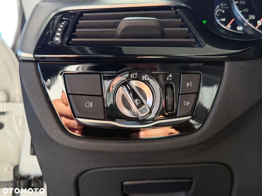BMW Seria 5 - 24