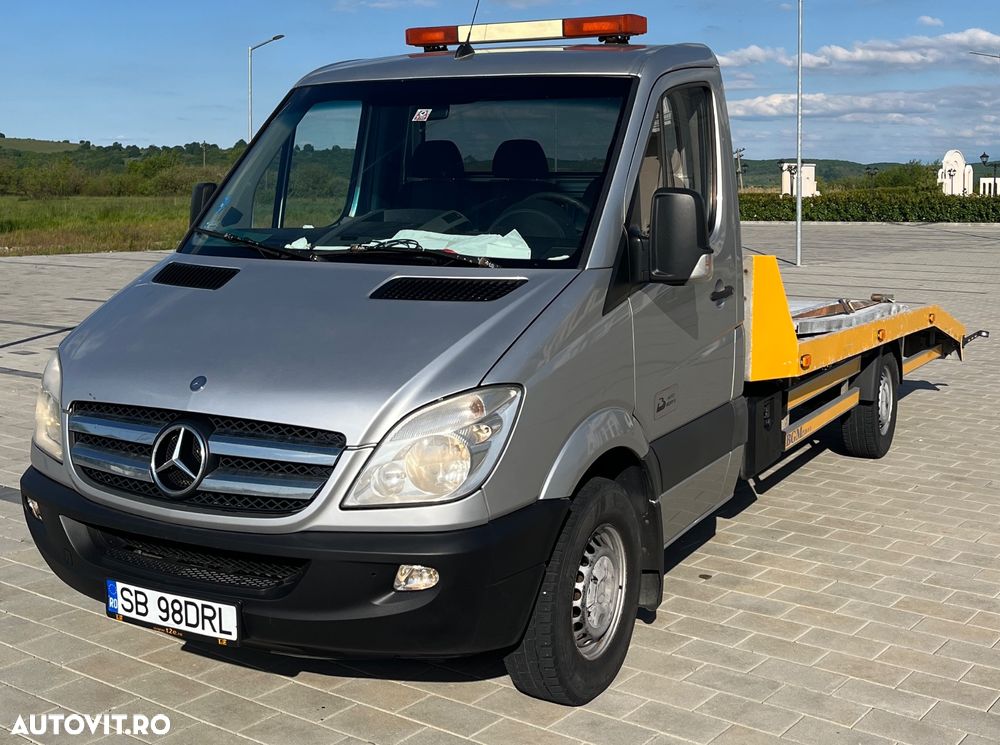 Mercedes-Benz Sprinter - 1
