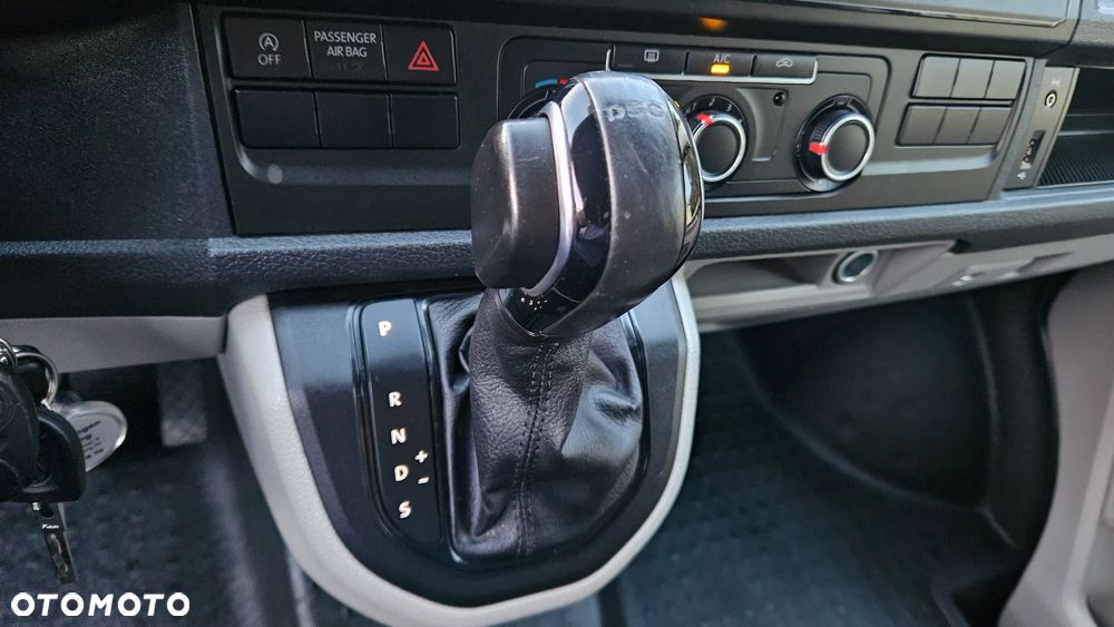 Volkswagen Transporter T6 2,0TDI 150KM DSG L2 Długi Klima Webasto Tempomat Hak - 19