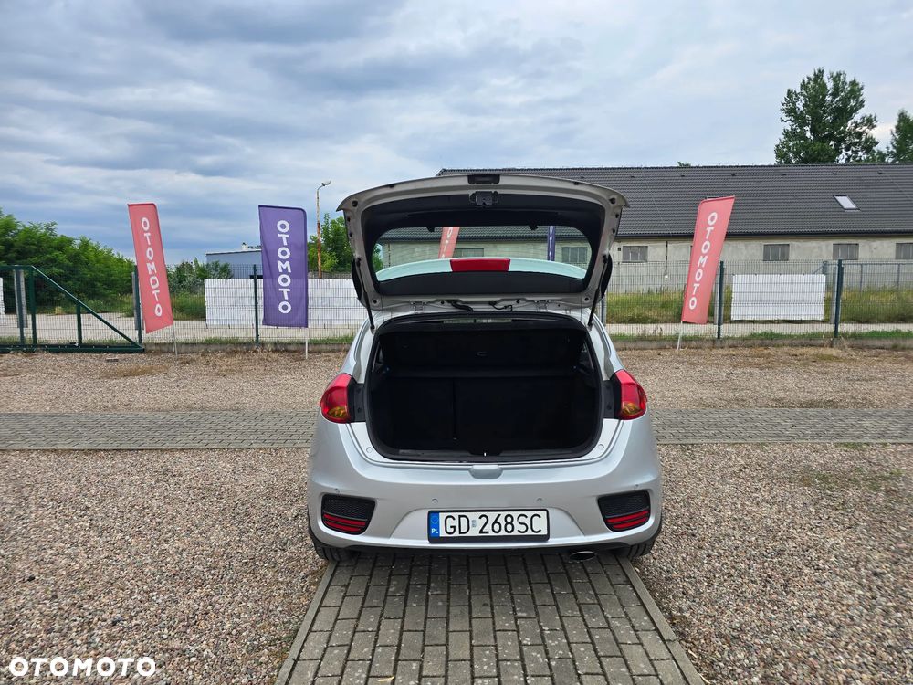 Kia Ceed 1.6 GDI M - 11