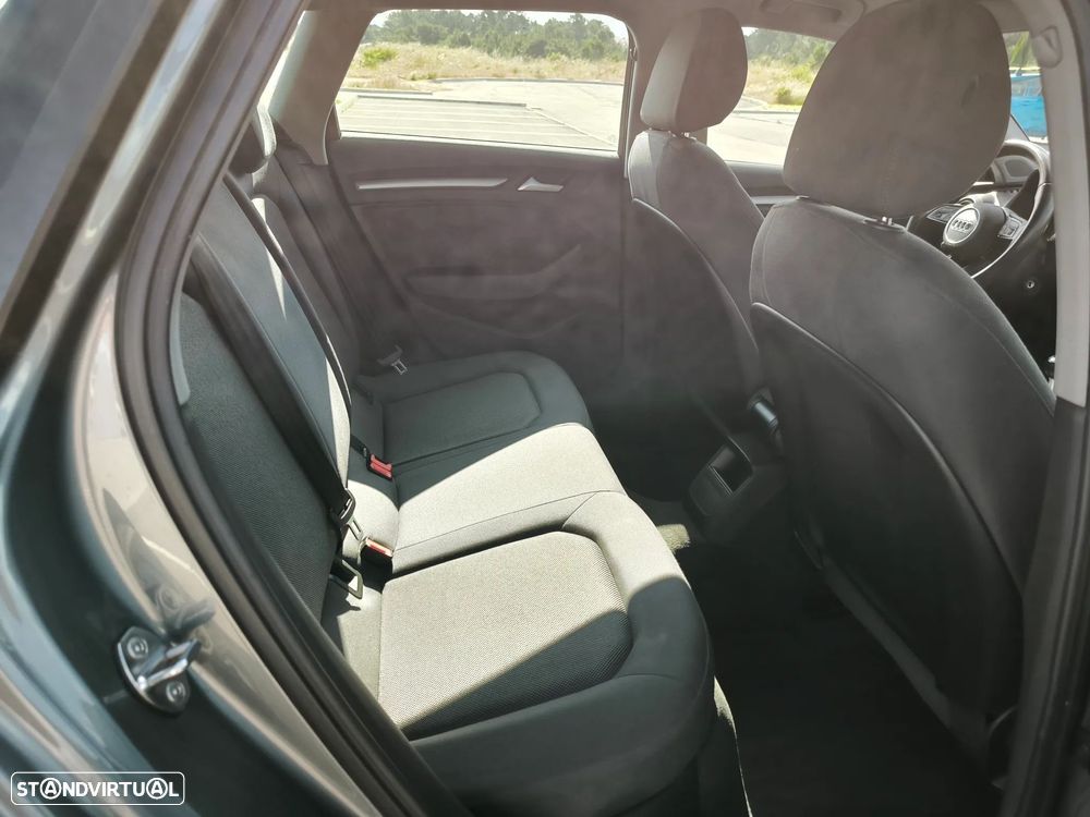 Audi A3 Sportback 1.6 TDI - 44