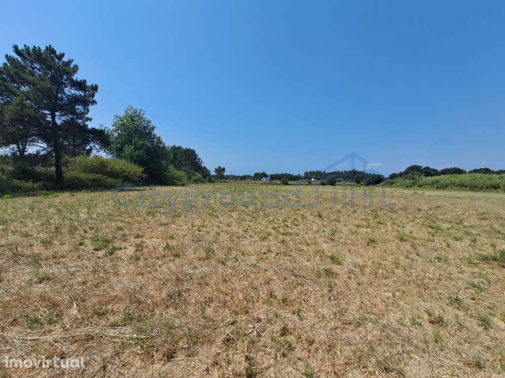 Terreno para Indústria perto da A8 - Grande imagem: 2/5