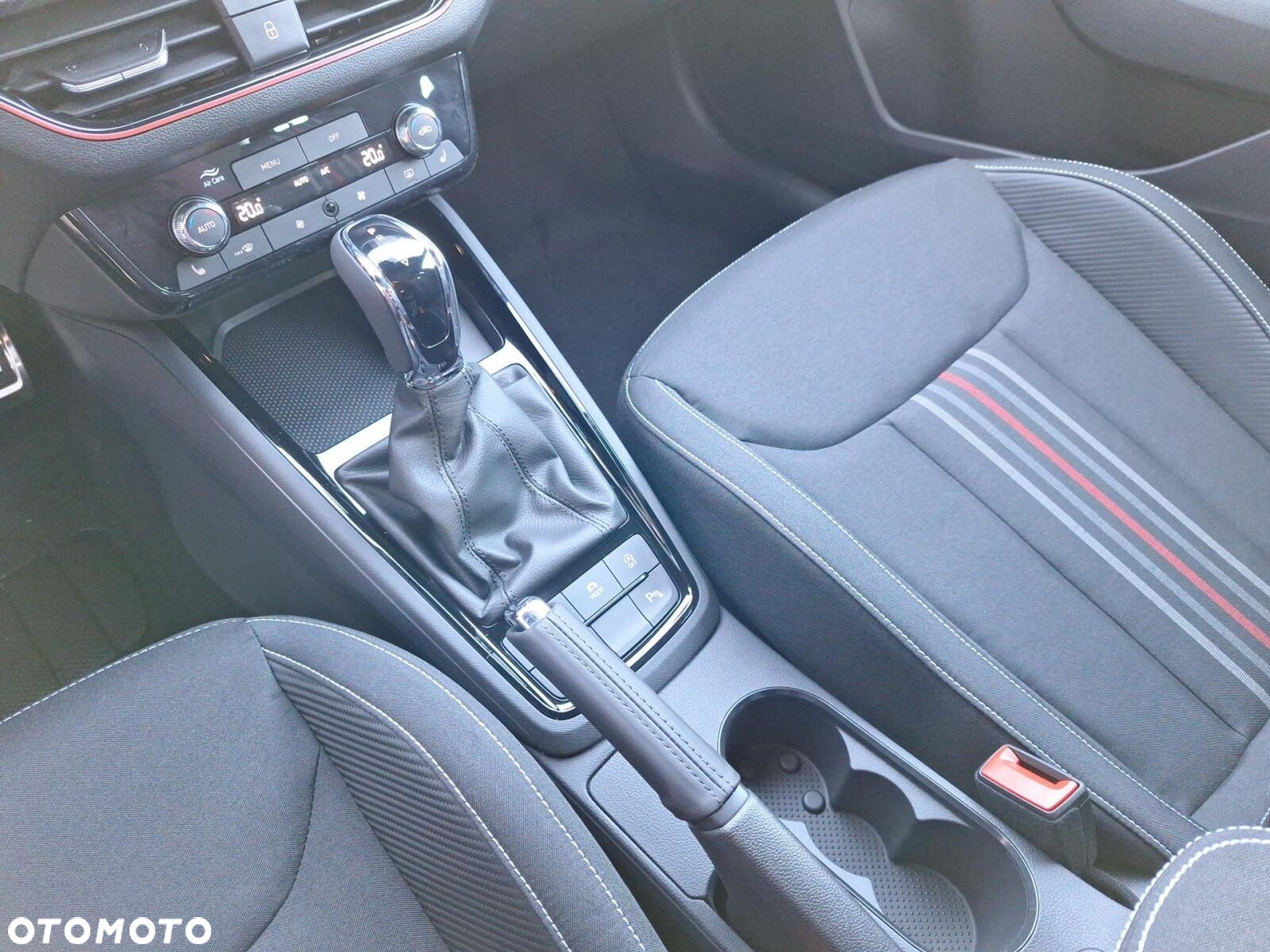 Skoda Kamiq 1.5 TSI Monte Carlo DSG - 22
