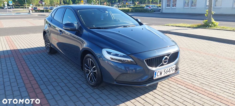 Volvo V40 D3 Momentum - 1