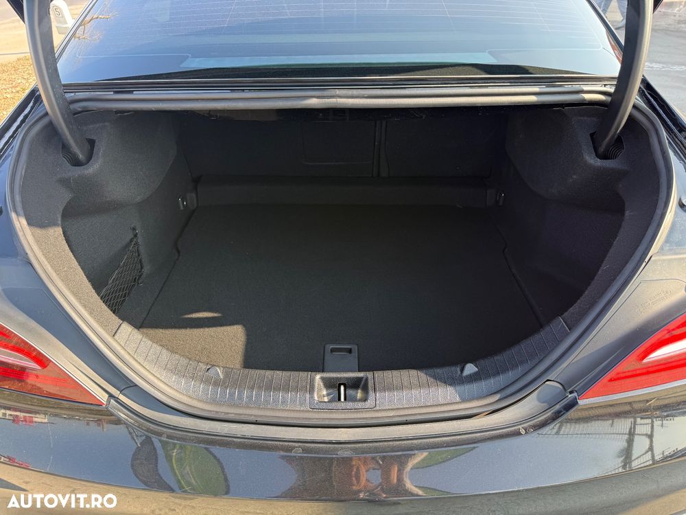 Mercedes-Benz CLA - 17