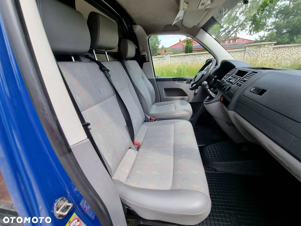 Volkswagen T5 - 16