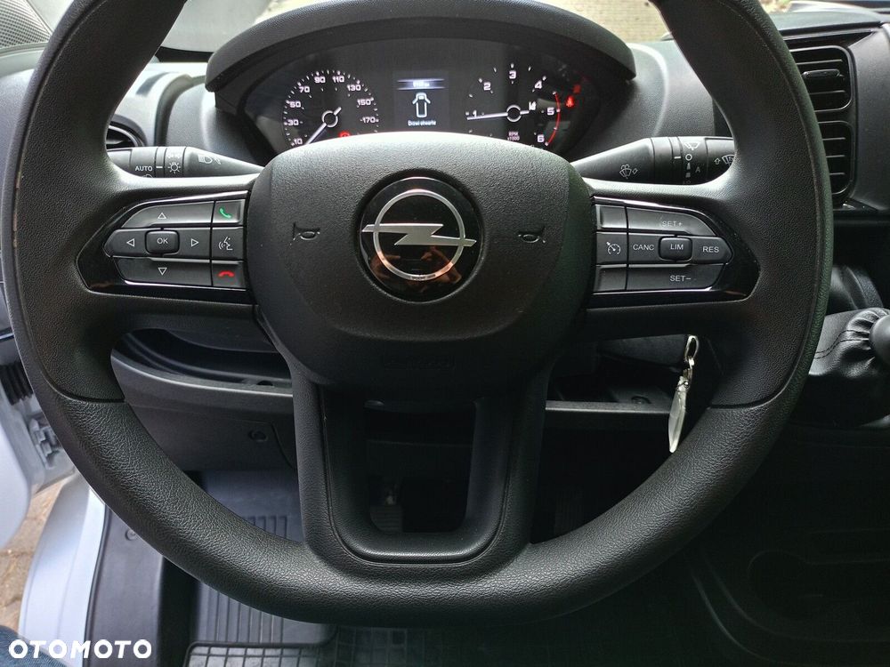 Opel movano - 12