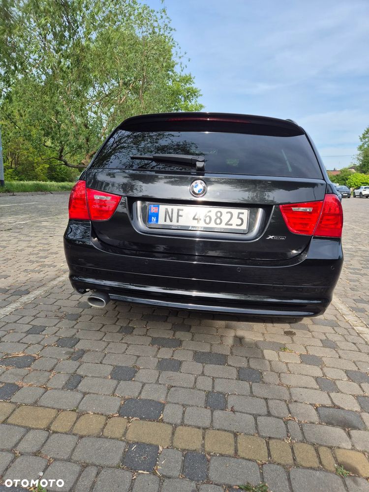 BMW Seria 3 320d xDrive DPF - 4
