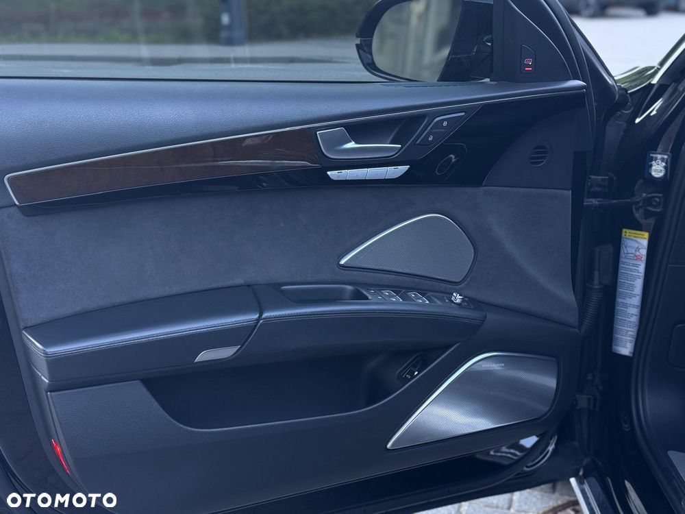 Audi A8 - 11