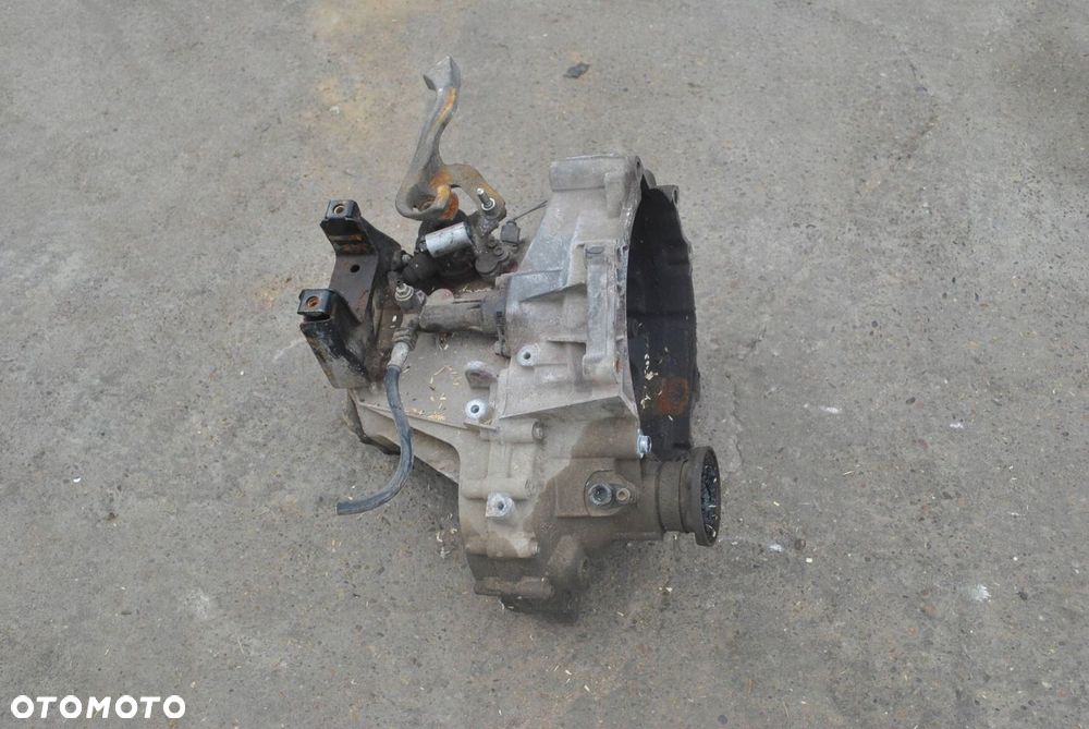 SKRZYNIA BIEGÓW MANUALNA VW SEAT SKODA GKU - 4