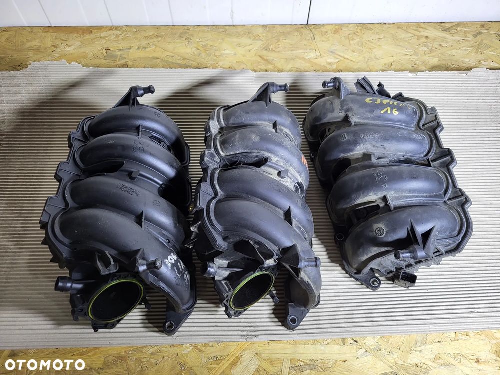 Kolektor ssący 1.6 VTI Peugeot Citroen - 1