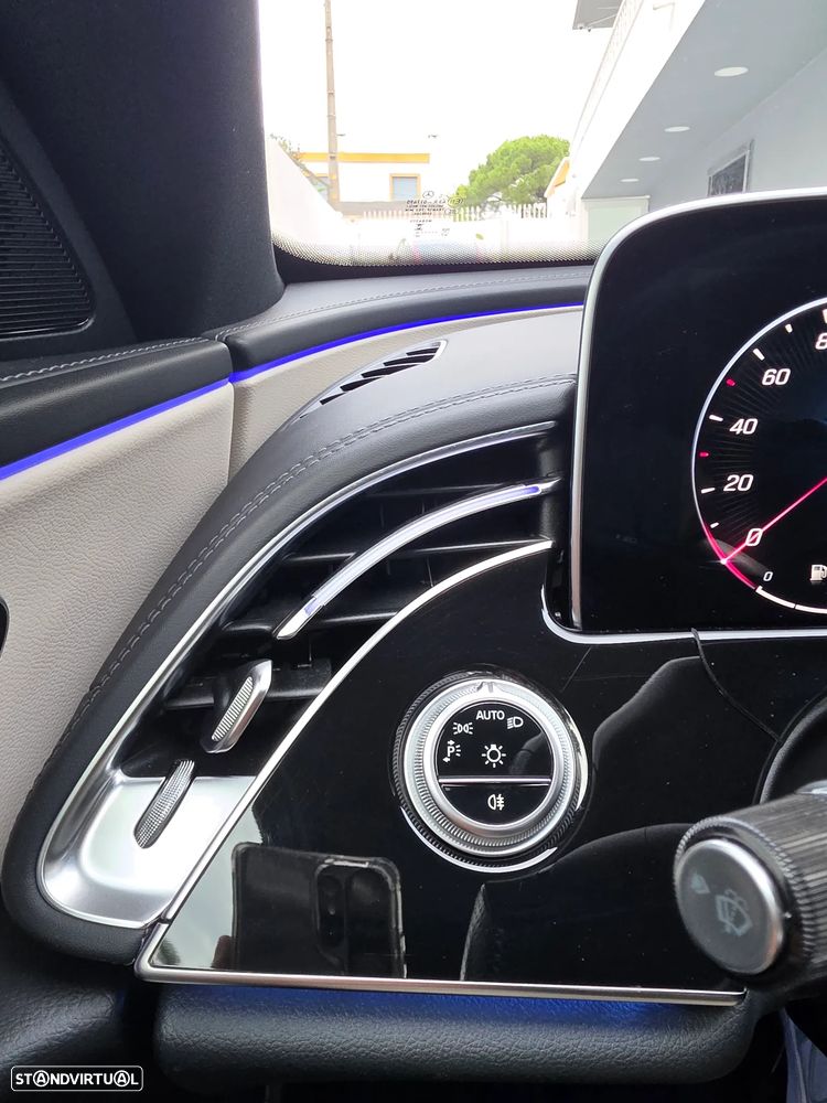 Mercedes-Benz E 300 de AMG Line 4Matic - 48