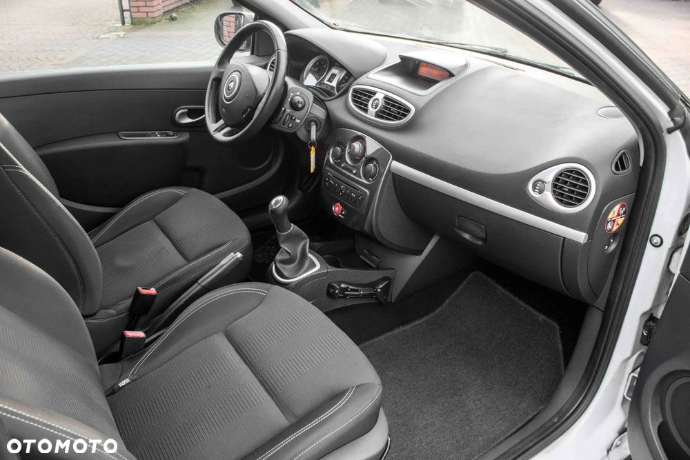 Renault Clio 1.5 dCi Tech Run - 16