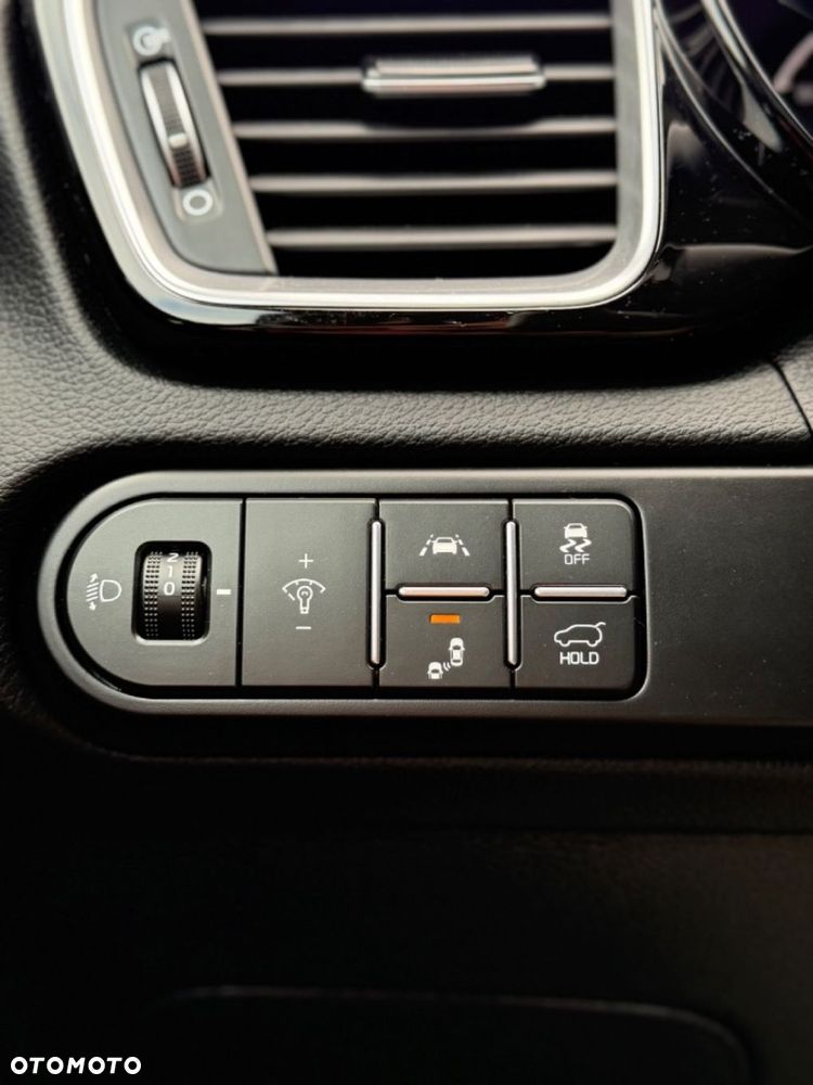 Kia XCeed - 39