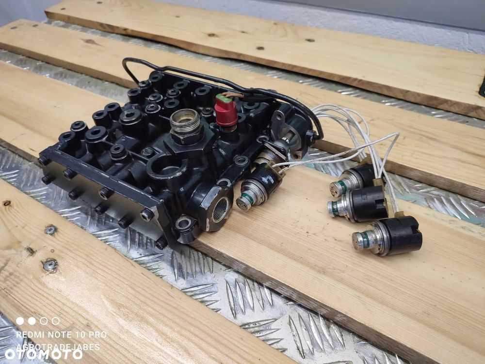 Blok zaworowy skrzyni biegów Deutz Fahr Agrotron 100 (ZF 464-306396D) - 4