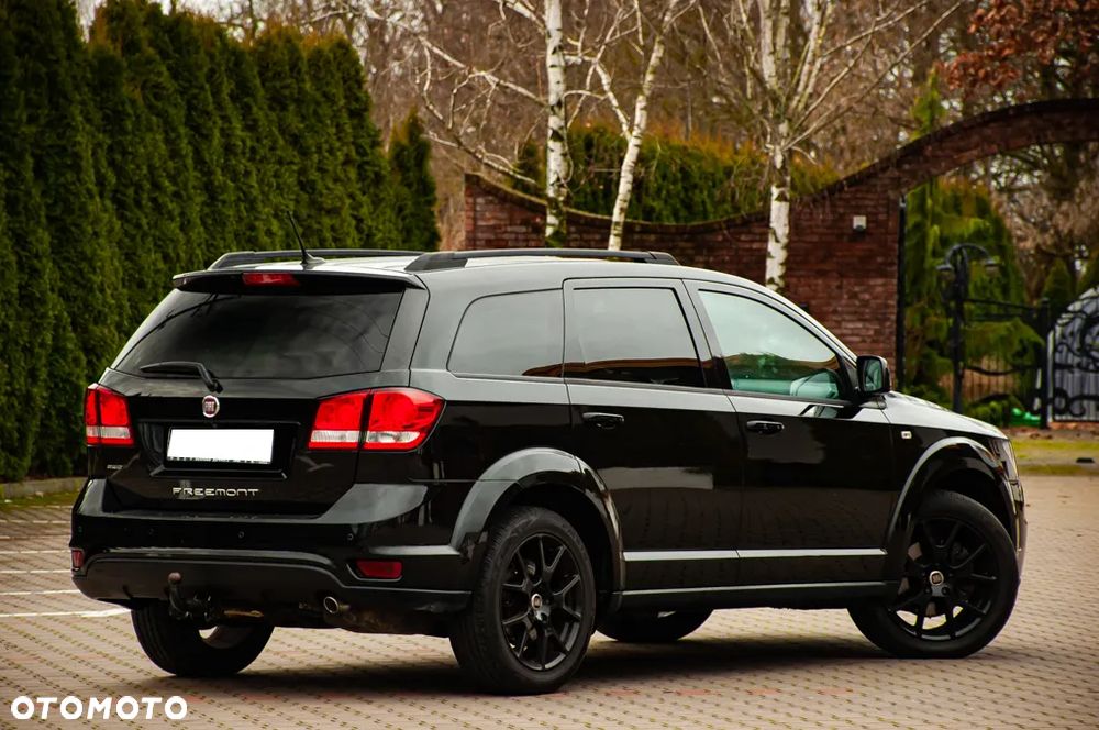 Fiat Freemont 2.0 Multijet 16V DPF Automatik Allrad Black Code - 18