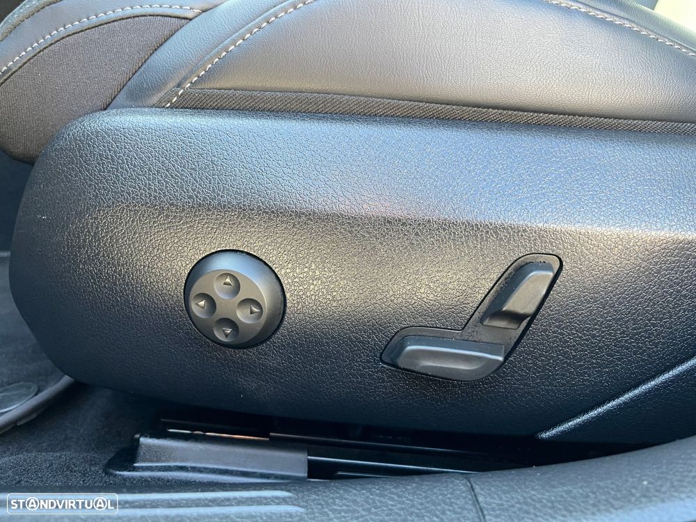 Mercedes-Benz C 300 e T 9G-TRONIC AMG Line - 18