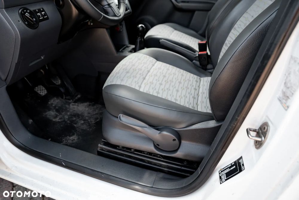 Volkswagen Caddy - 17