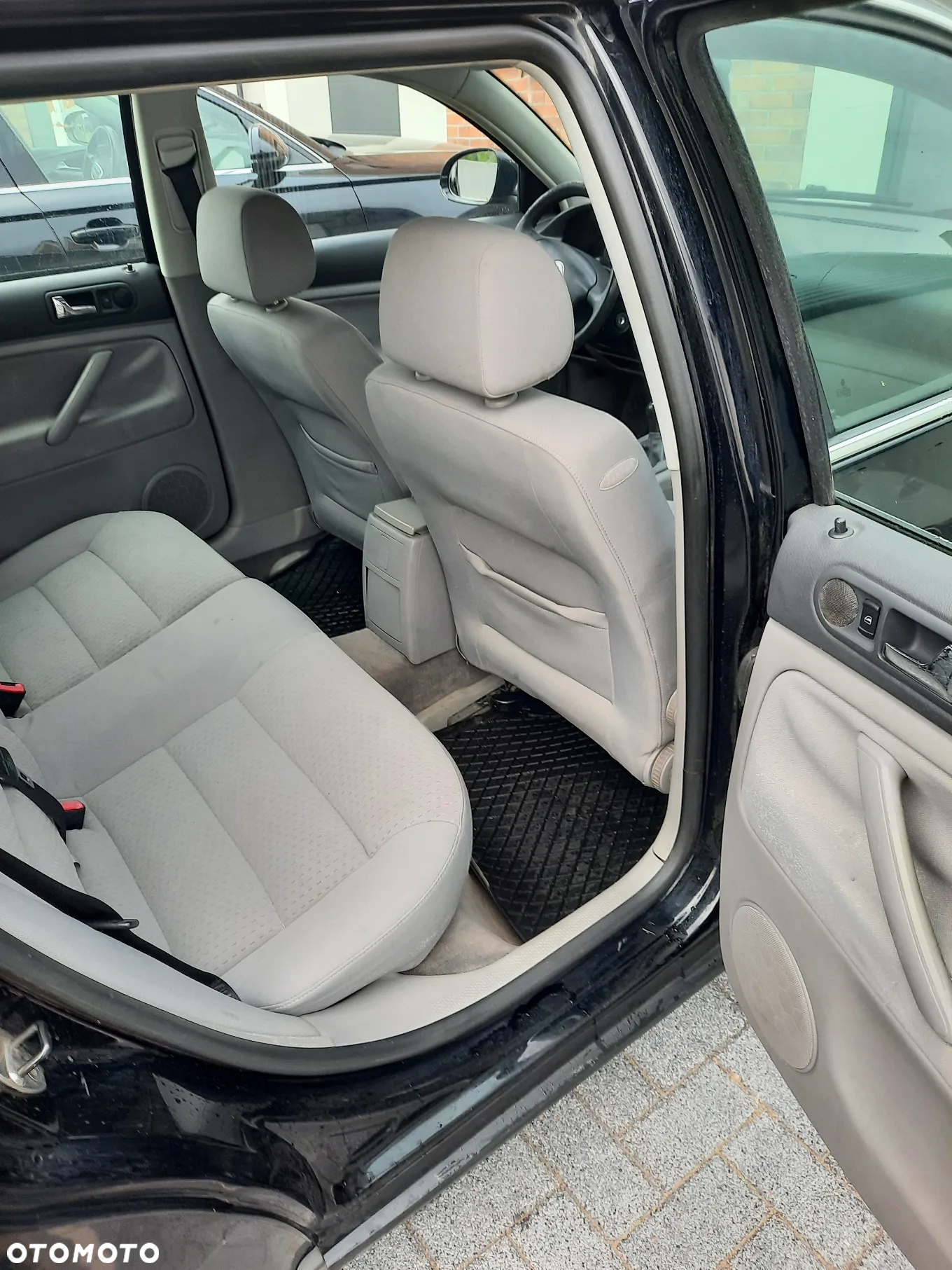 Volkswagen Passat 1.9 TDI Comfortline - 9