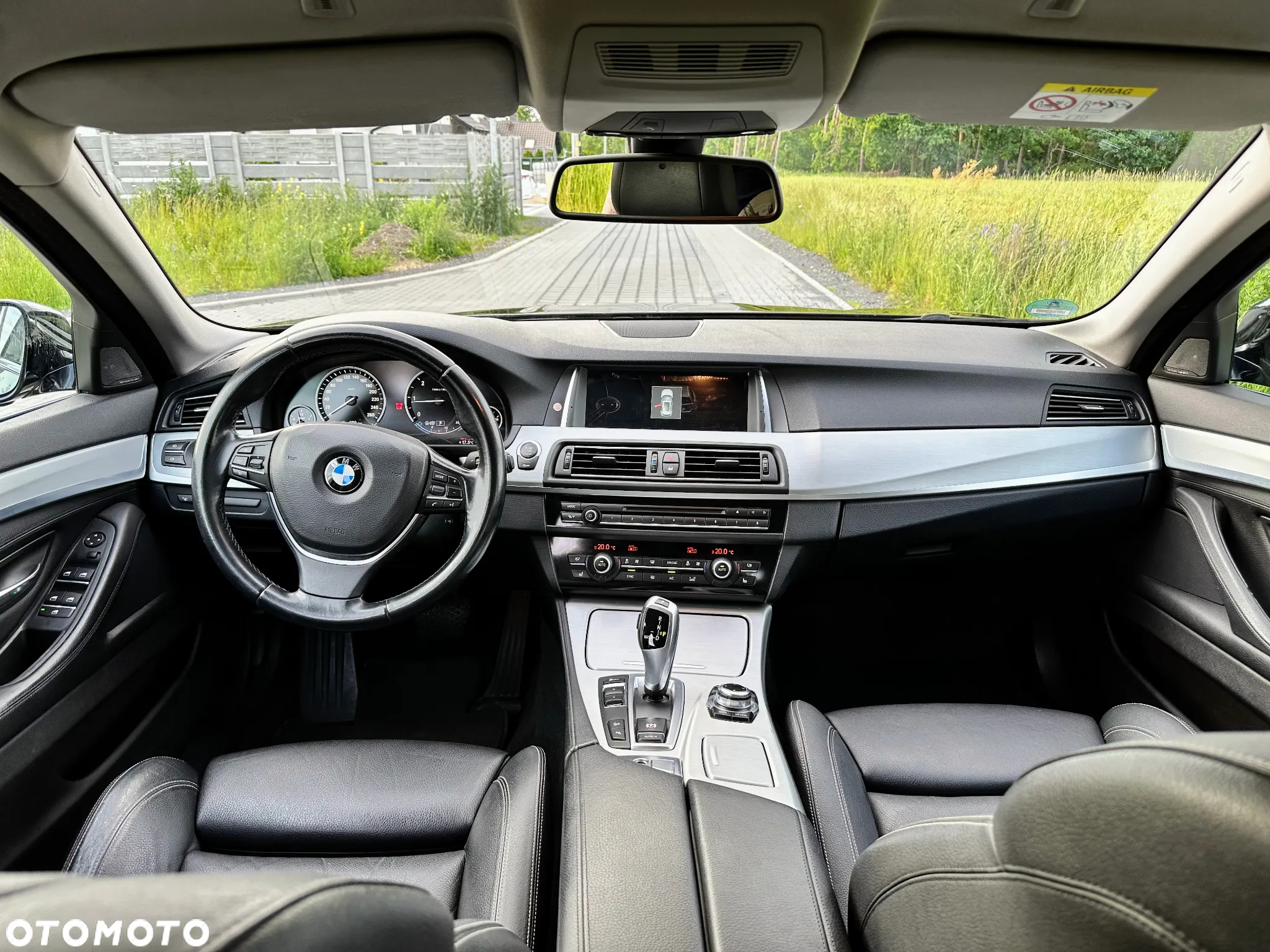BMW Seria 5 520d xDrive Luxury Line - 10
