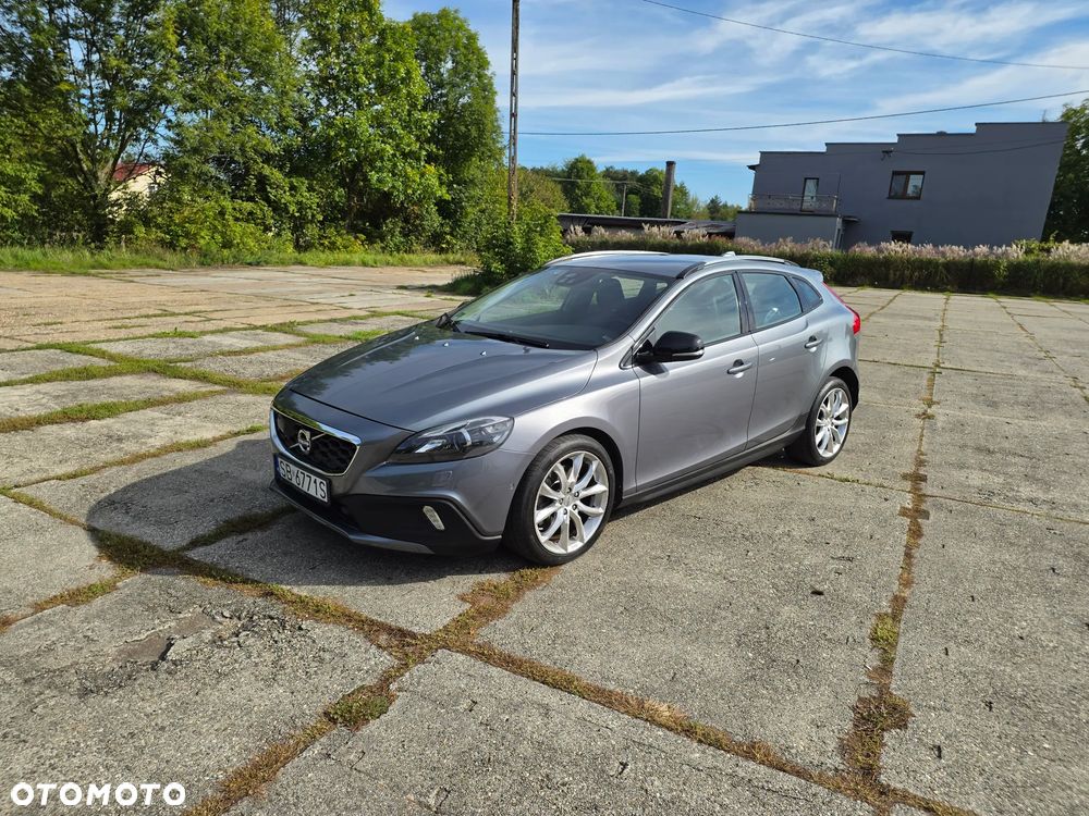 Volvo V40 Cross Country - 22