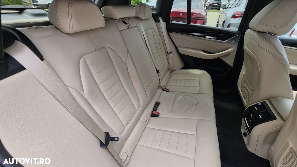 BMW X3 xDrive20d AT xLine - 13