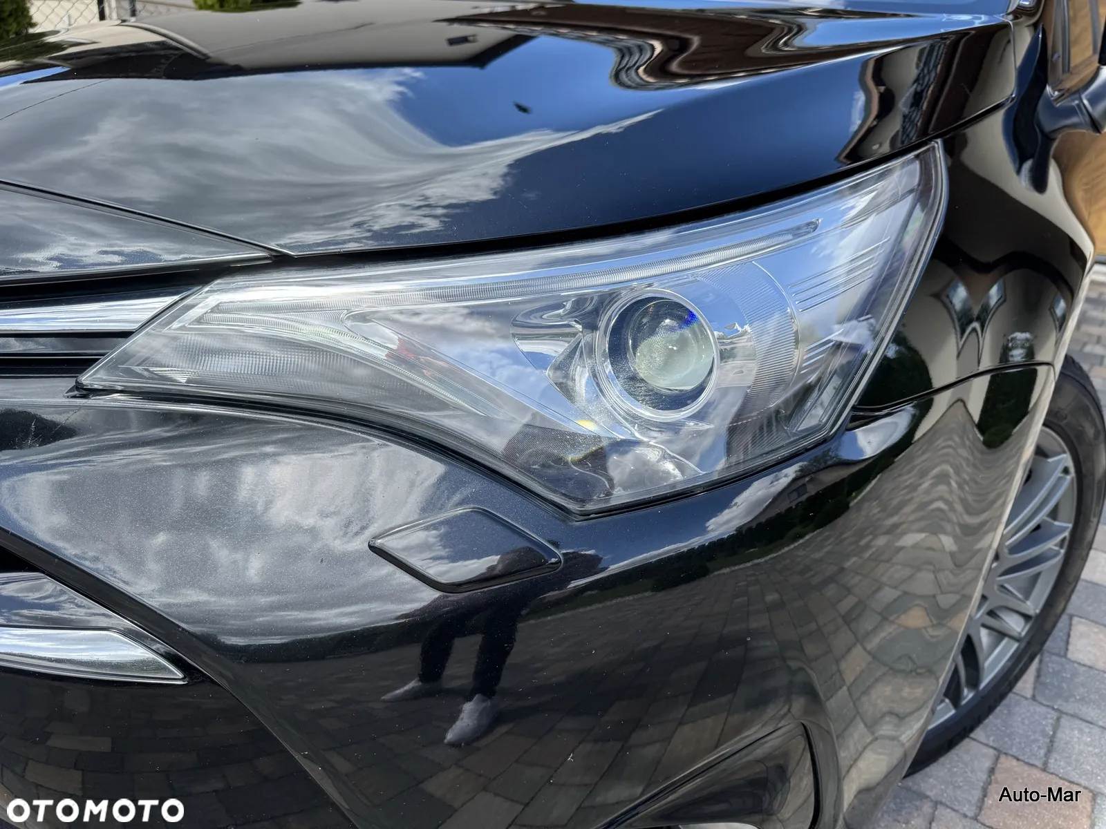 Toyota Avensis Touring Sports 1.8 Business Edition - 28