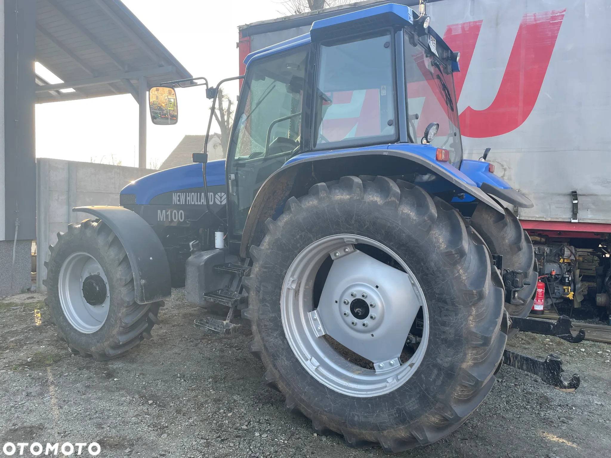 New Holland M100 - 4