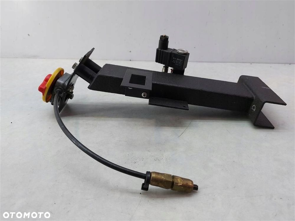 Zawór awaryjnego otwierania drzwi Solaris Urbino 12 833640205 - 3