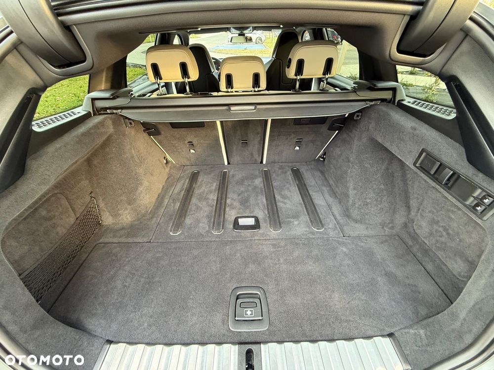 BMW M3 Competition xDrive sport - 24