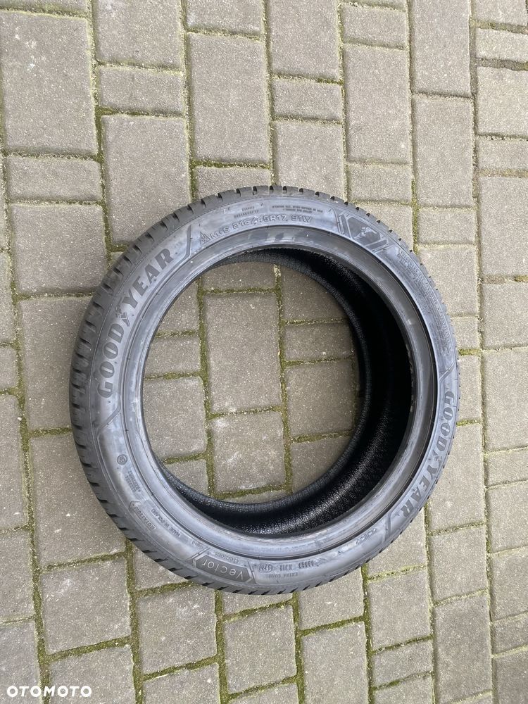 Nowe Opony Goodyear Vector 4 Seasons Gen-3 215/45R17 91W XL - 4