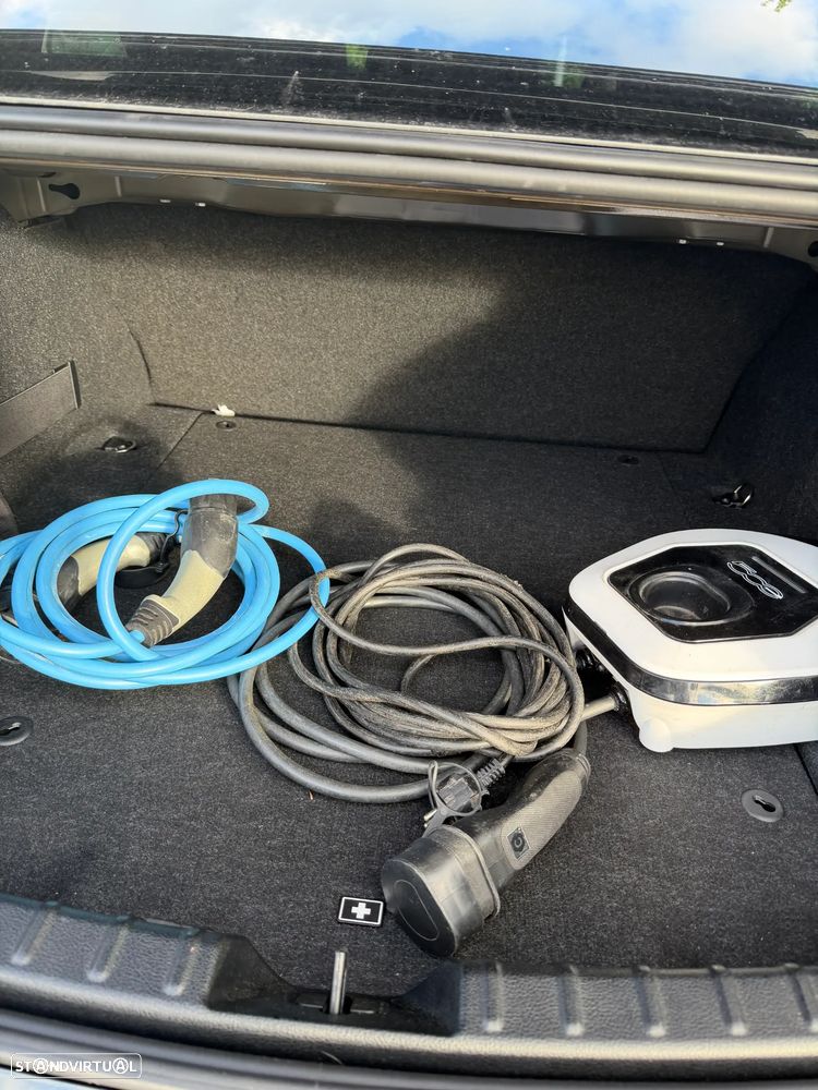 BMW 330 e iPerformance Pack M Shadow - 18
