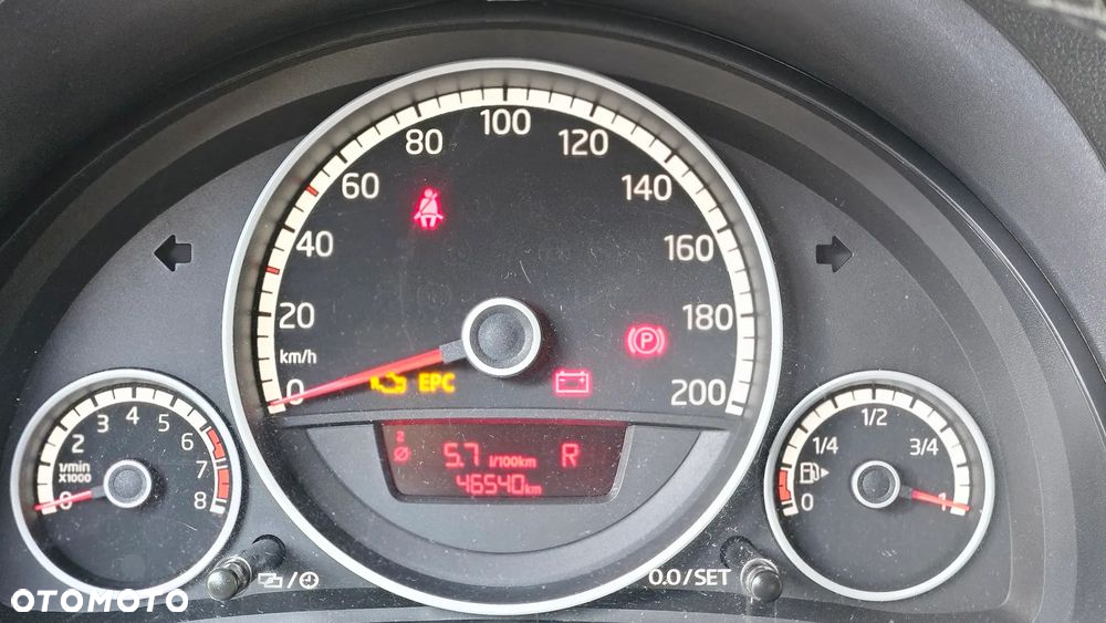 Volkswagen up! 1.0 white - 11