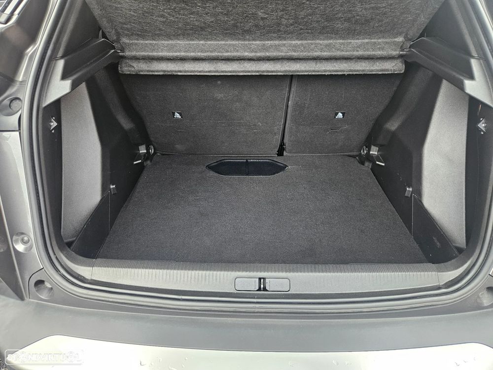 Peugeot 2008 1.2 PureTech GT EAT8 - 57