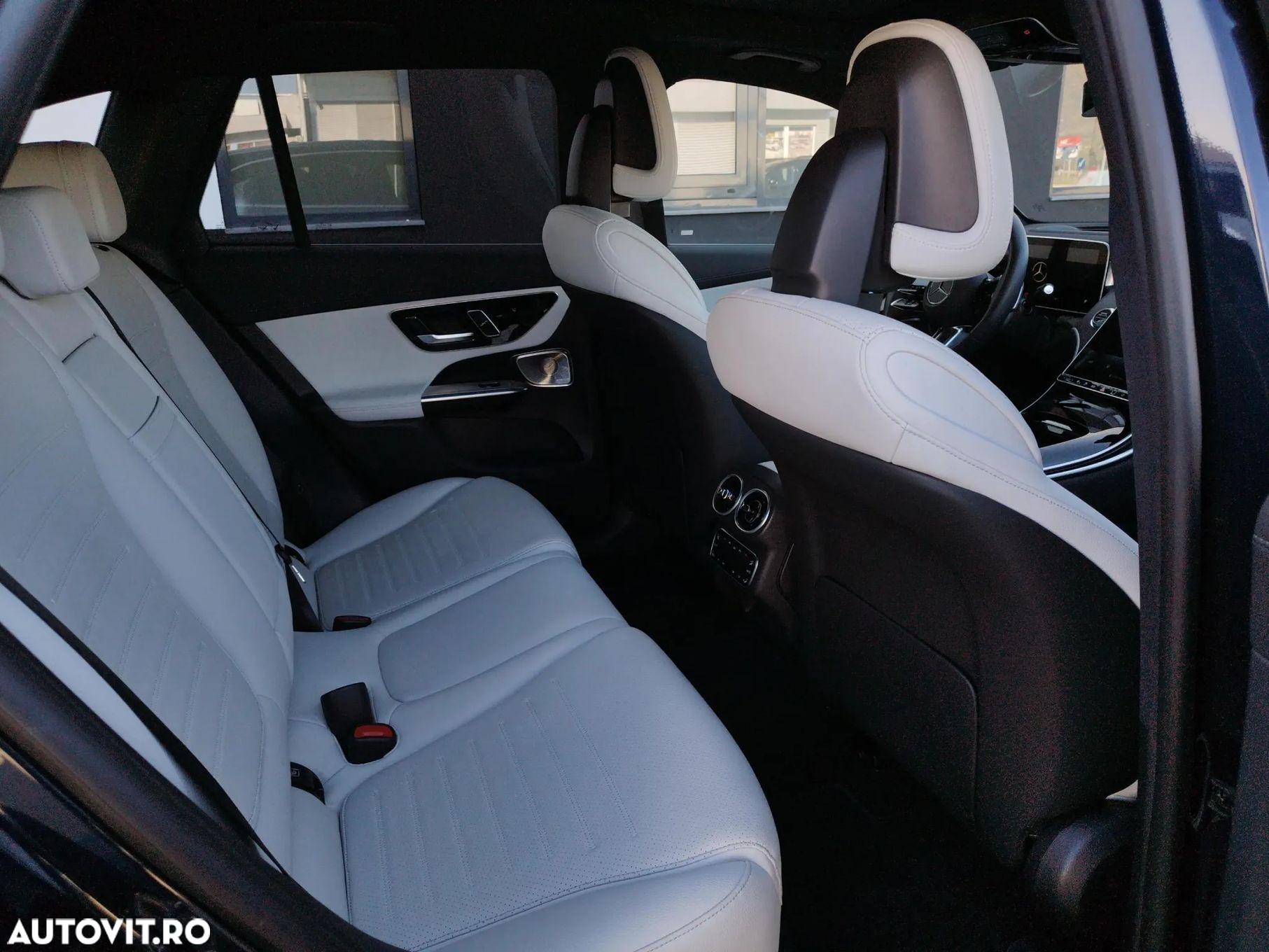 Mercedes-Benz GLC - 16
