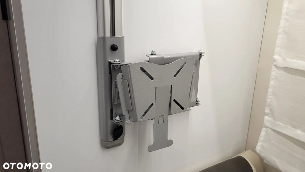 McLOUIS Glamys 322 - 7-osobowy - 24