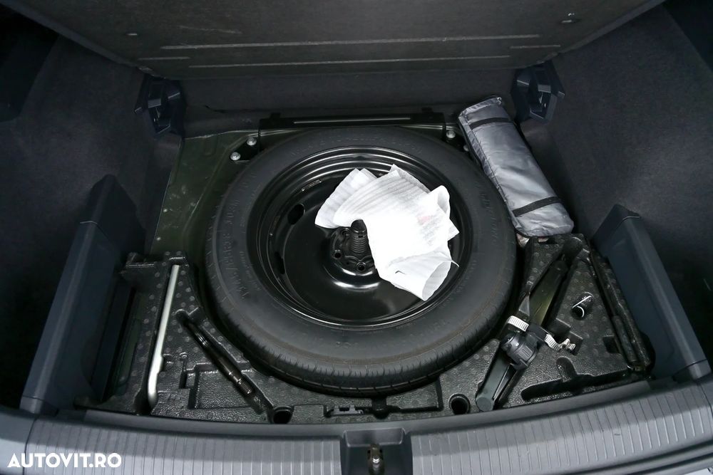 Volkswagen Tiguan - 24